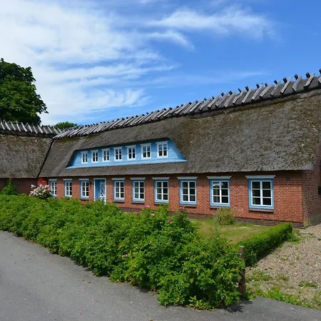 Strandhaus Falshoeft 2 *